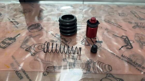 MD997786 Clutch Slave Cylinder Kit Fits Mitsubishi L300 L200 Pajero