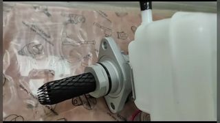 47207-26010  Brake Master Cylinder Fits Toyota Hiace Regius
